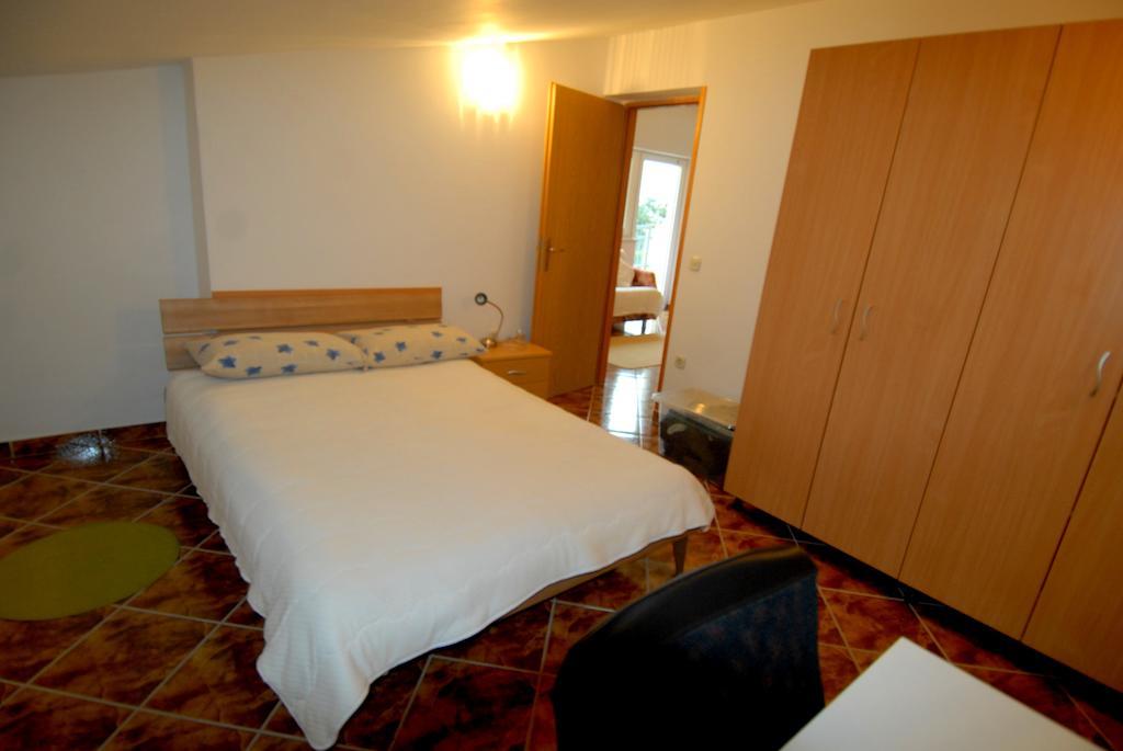 Guesthouse Konti Fiume Szoba fotó