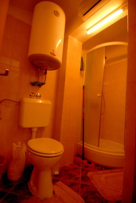 Guesthouse Konti Fiume Szoba fotó