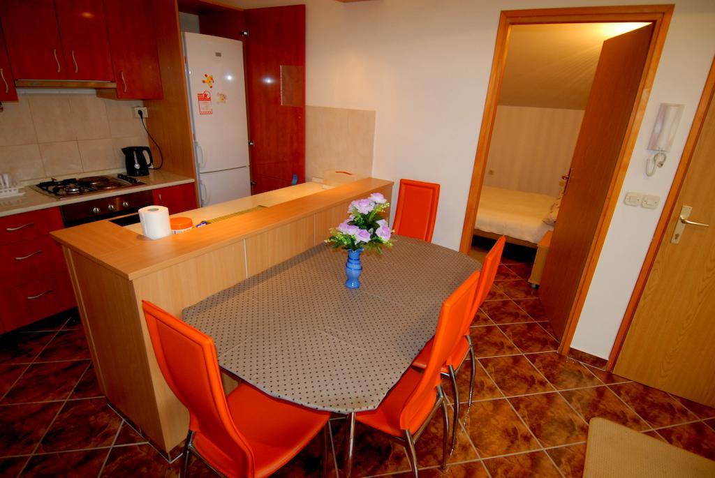 Guesthouse Konti Fiume Szoba fotó