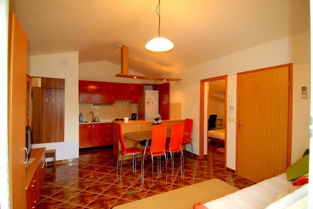 Guesthouse Konti Fiume Szoba fotó