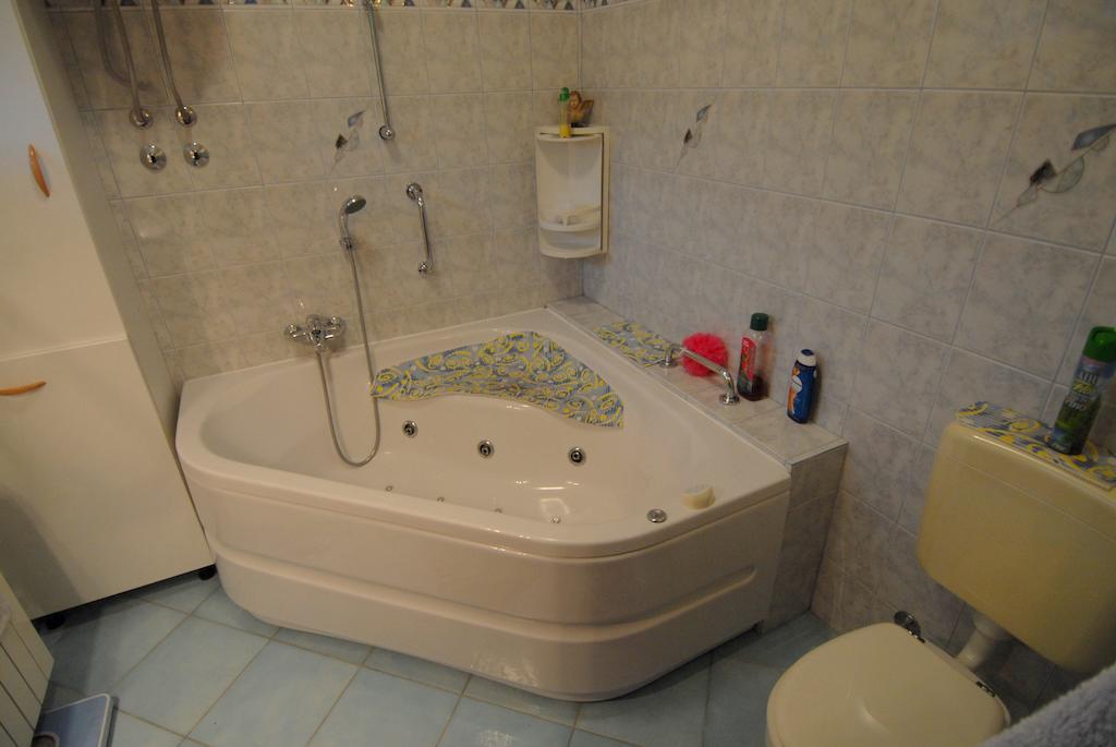Guesthouse Konti Fiume Szoba fotó